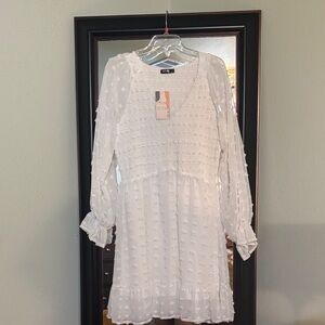 Chic White Long Sleeve Dress